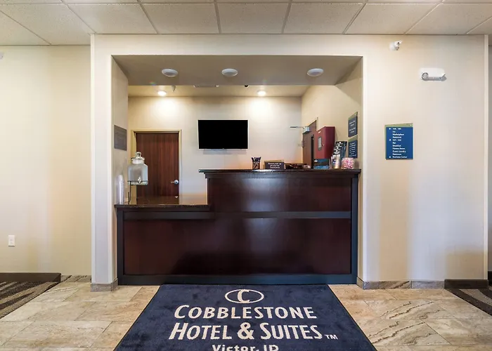 Cobblestone & Suites - Victor